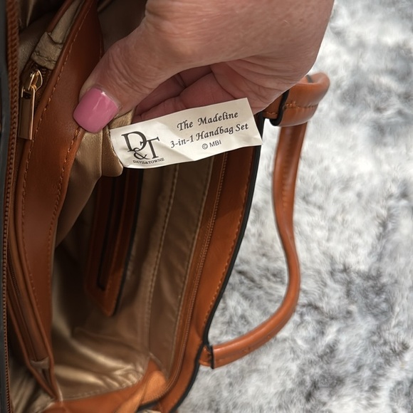 NWOT Davis & Town The Madeline 3-in-1 Purse Croc Embossed Handbag Leather Purse - Picture 13 of 16